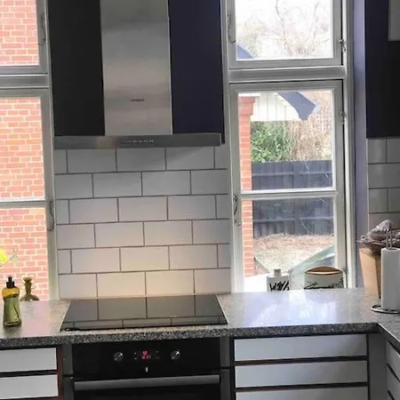 Smukt, Sjaelfuldt Og Charmerende Hus Midt I Odense. Βίλα *
